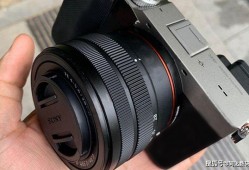 索尼A7m3相机CMOS感光片有一粒很小的灰尘清不掉拍照看不出来？(索尼换cmos多少钱)