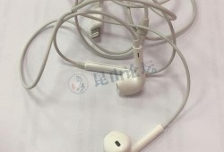 苹果原装耳机电流声（苹果原配耳机有电流声）