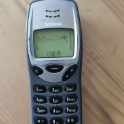诺基亚3210多么结实？(3210手机多少钱)