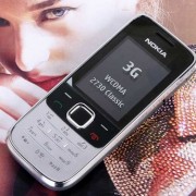 诺基亚手机2730c自带游戏名称，四个字的，跟宝石相关，特别好玩的？钻石诺基亚多少钱