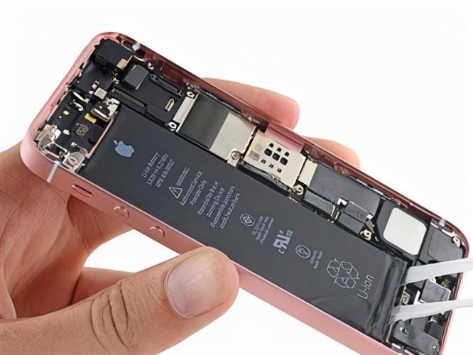 苹果官方授权维修点换电池靠谱吗？(6s工厂熟人拿货多少钱)  第3张