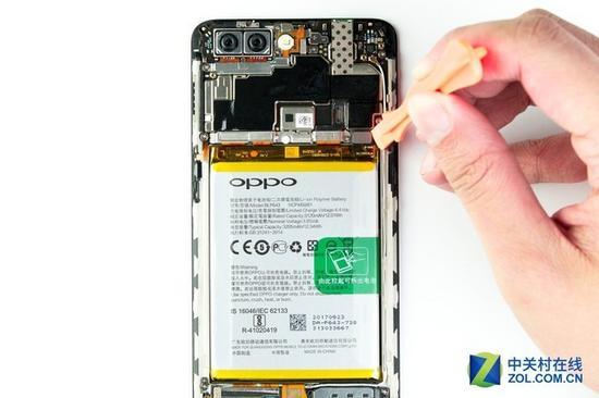 OPPO手机电池接触异常维修费要多少？(修手机的拆下手机多少钱)  第1张