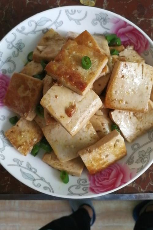 海南煎豆腐怎么做？(三亚苹果5s多少钱)  第2张