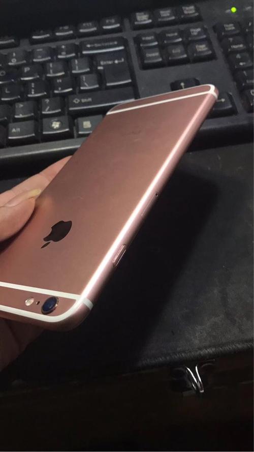 iPhone6s玫瑰金对比香槟金：哪款更好看？(6s64g玫瑰金港版多少钱)  第2张