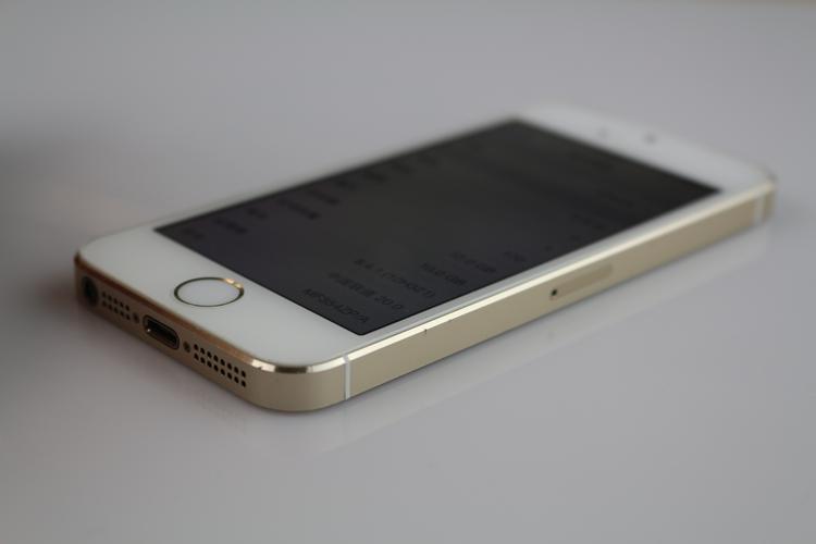 iphone5s银色和金色哪个好看（iphone5s 金色）  第3张